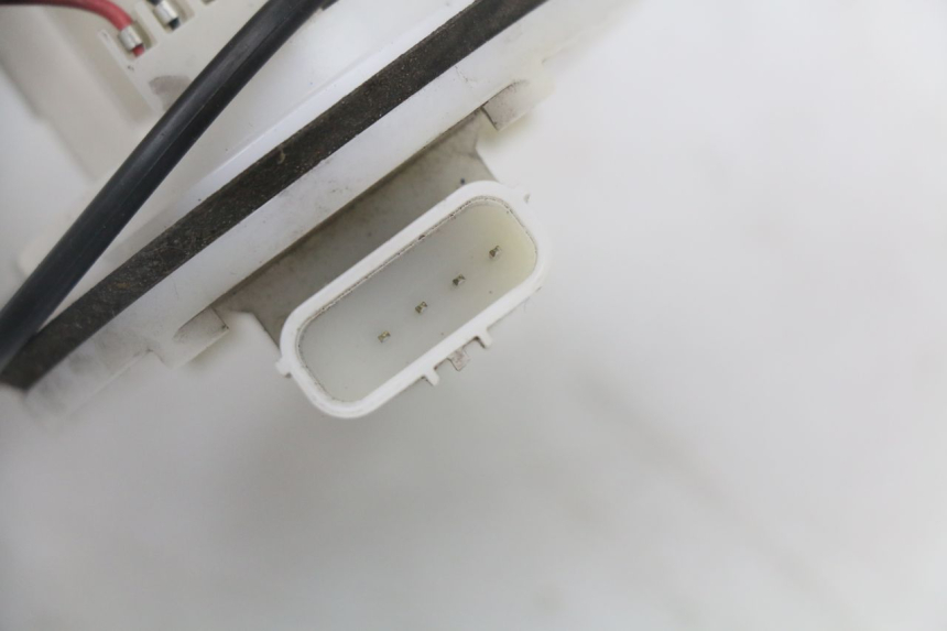 photo de BENZINEPOMP HONDA PCX (JF47) 125 (2012 - 2013) - Overzicht