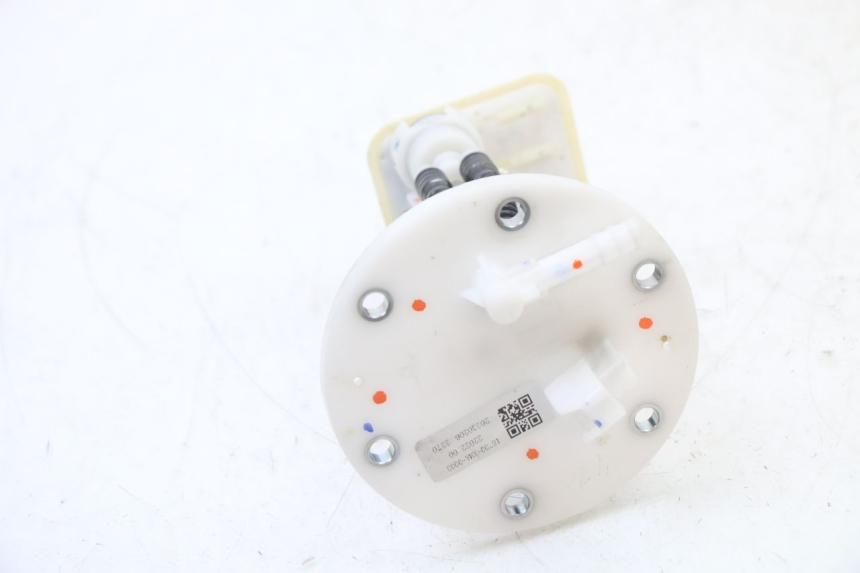 photo de BENZINEPOMP PEUGEOT TWEET 4T 50 (2023 - 2025) - Zoom op gebruiksstaat