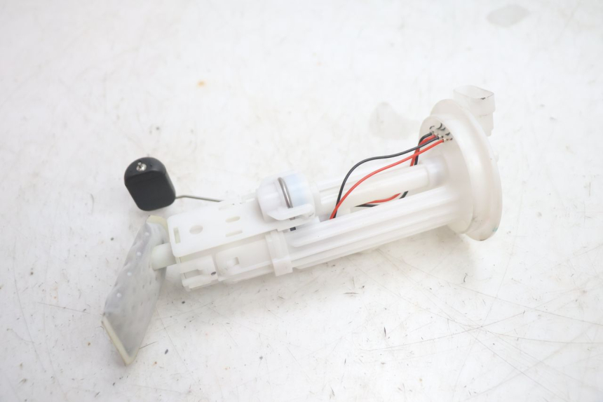 photo de Brandstofpomp JM MOTORS R-MAX TECH 50 (2024 - 2026) - Hoofdaanzicht