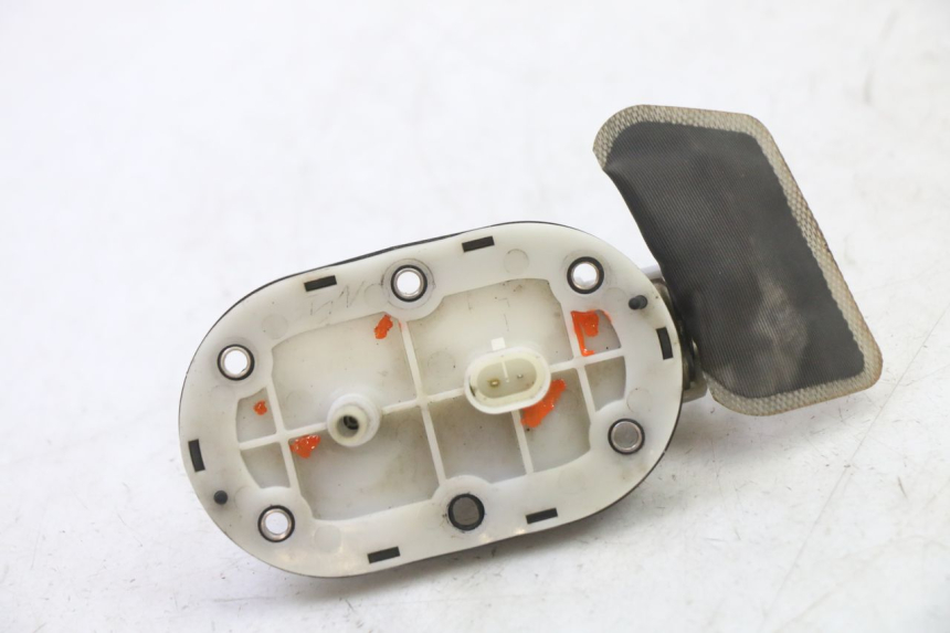 photo de BENZINEPOMP MAG POWER R-STREET 50 (2016 - 2025) - Zoom op gebruiksstaat