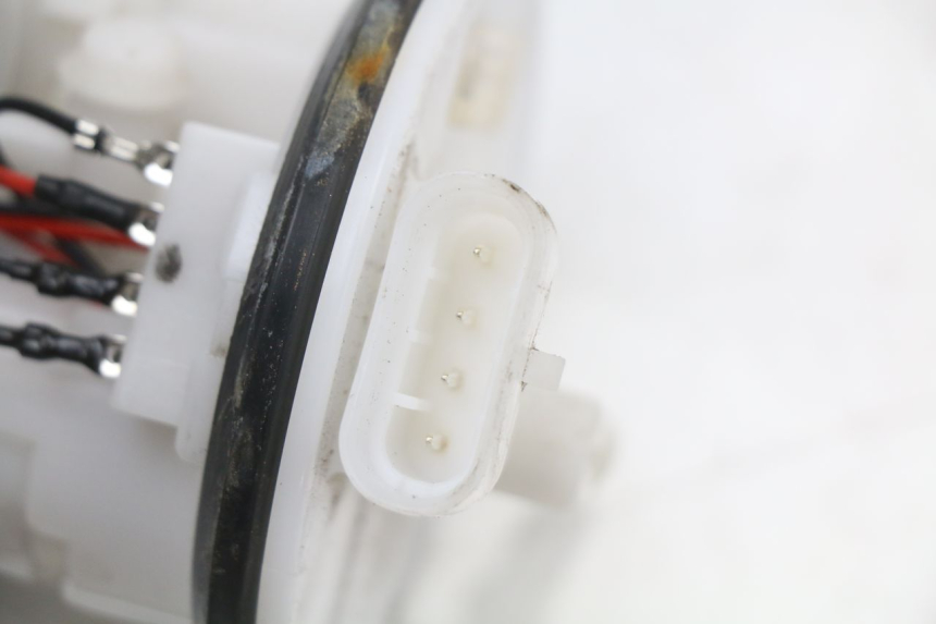 photo de BENZINEPOMP TNT MOTOR ROMA 10' 4T 50 (2019 - 2022) - Technische close-up