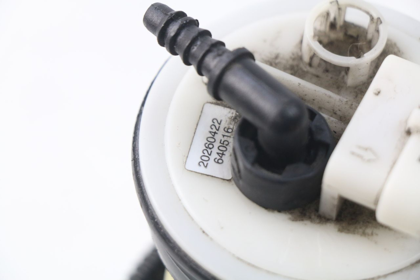 photo de BENZINEPOMP PEUGEOT SATELIS 300 (2012 - 2015) - Zoom op gebruiksstaat