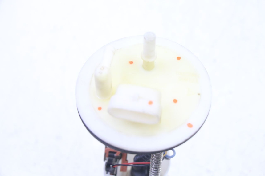 photo de BENZINEPOMP PEUGEOT SATELIS 125 (2013 - 2018) - Andere kijkhoek