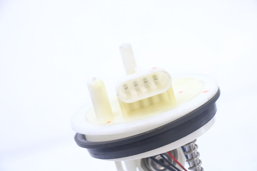 photo de BENZINEPOMP PEUGEOT SATELIS 125 (2013 - 2018) - Technische close-up