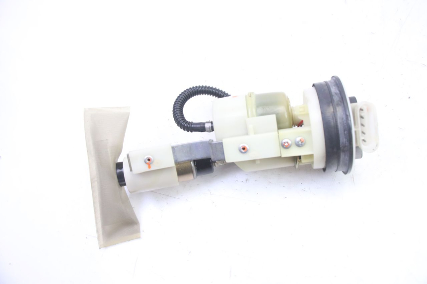 photo de BENZINEPOMP PEUGEOT SATELIS 250 (2006 - 2012) - Hoofdaanzicht