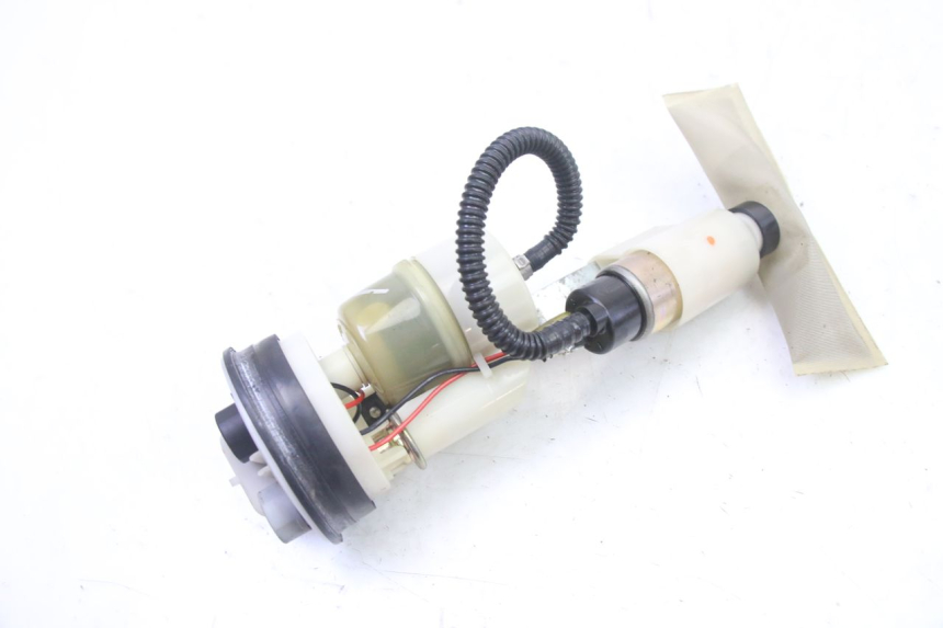 photo de BENZINEPOMP PEUGEOT SATELIS 250 (2006 - 2012) - Andere kijkhoek