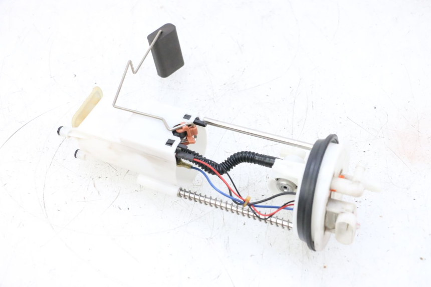 photo de BENZINEPOMP PEUGEOT SATELIS 125 (2013 - 2018) - Hoofdaanzicht