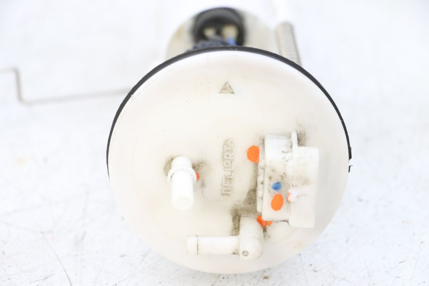 photo de BENZINEPOMP PEUGEOT SATELIS 125 (2013 - 2018) - Bevestigingspunten