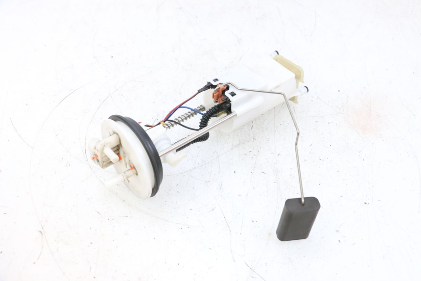 photo de BENZINEPOMP PEUGEOT SATELIS 125 (2013 - 2018) - Gecontroleerd onderdeel