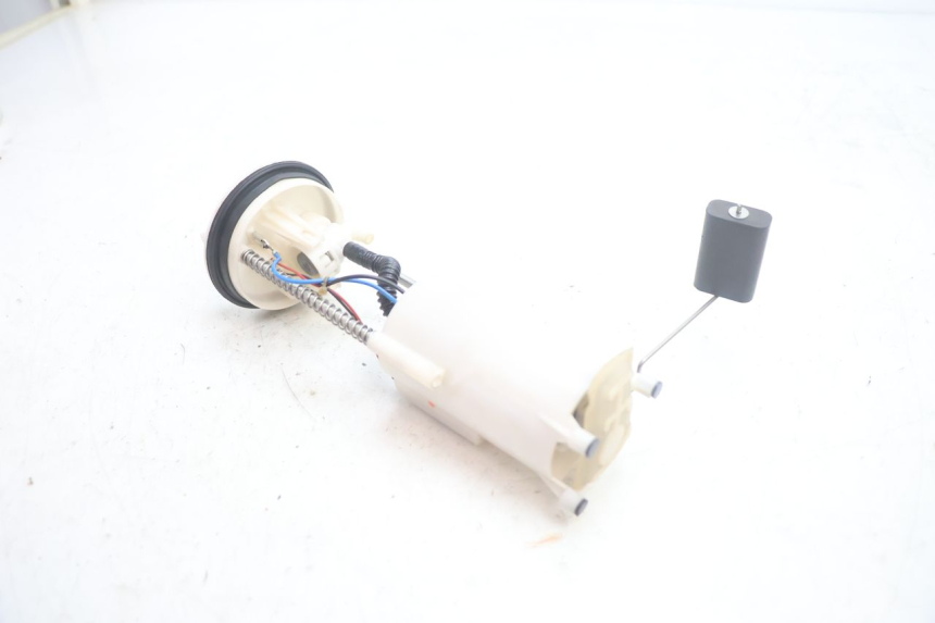 photo de BENZINEPOMP PEUGEOT SATELIS 125 (2013 - 2018) - Overzicht