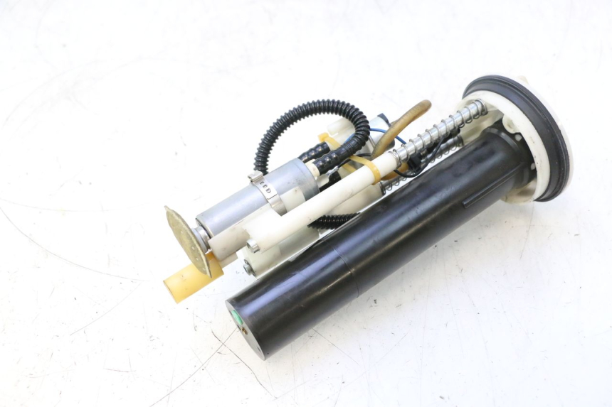 photo de BENZINEPOMP PEUGEOT SATELIS 125 (2013 - 2018) - Detail van het onderdeel