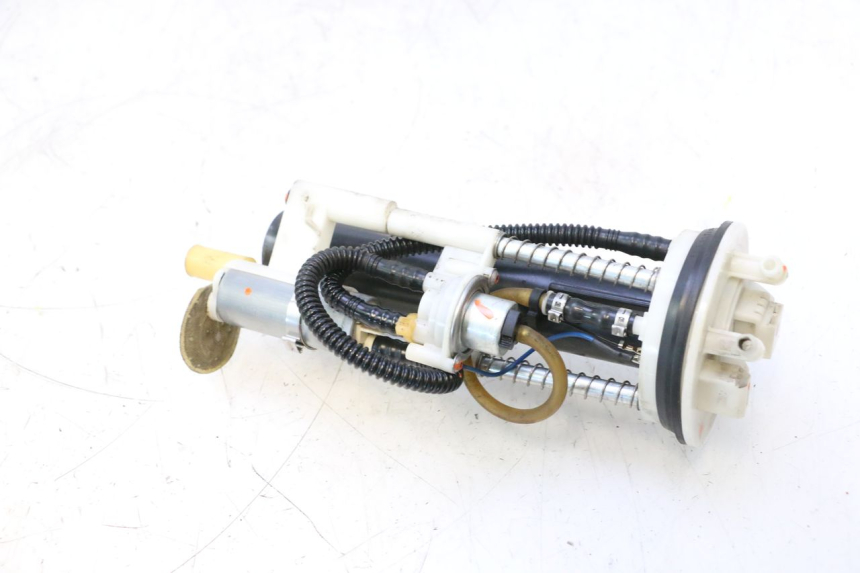 photo de BENZINEPOMP PEUGEOT SATELIS 125 (2013 - 2018) - Zoom op gebruiksstaat