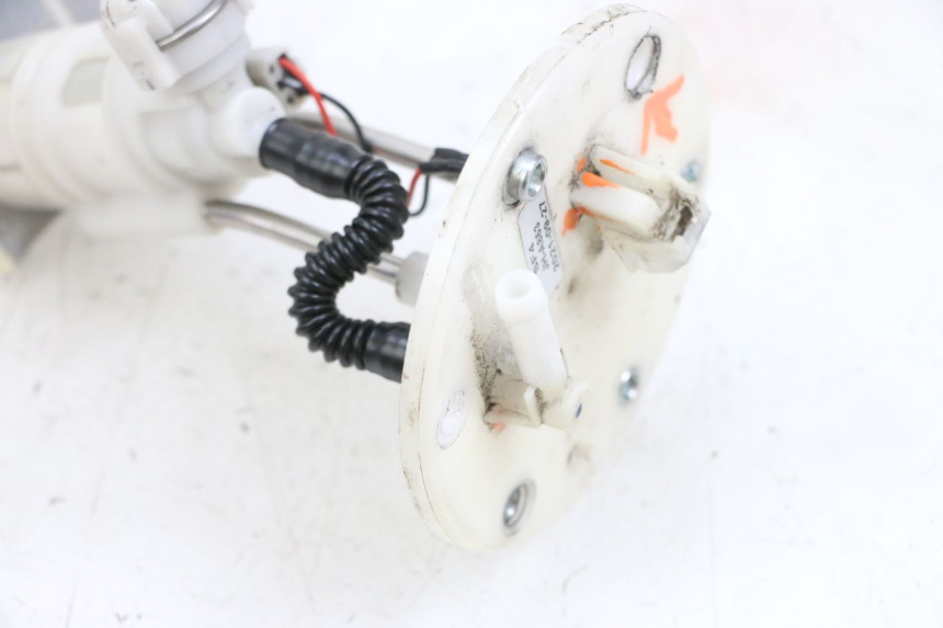 photo de BENZINEPOMP PEUGEOT SPEEDFIGHT 4 4T EFI 50 (2021 - 2025) - Staat van het oppervlak