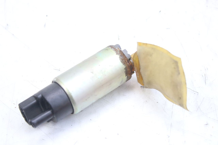 photo de BENZINEPOMP TRIUMPH SPRINT ST 955 (1999 - 2001) - Technische close-up