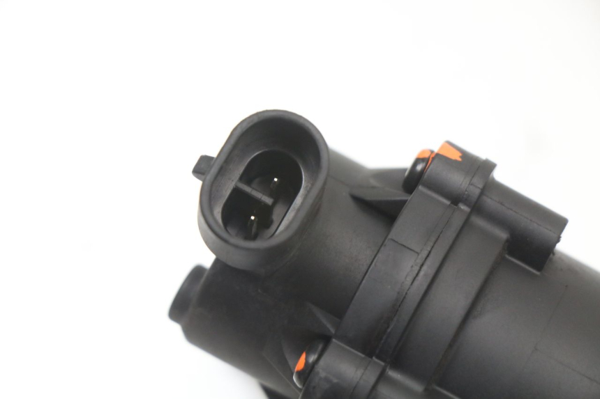 photo de BENZINEPOMP PEUGEOT STREETZONE I 2T 50 (2018 - 2020) - Andere kijkhoek