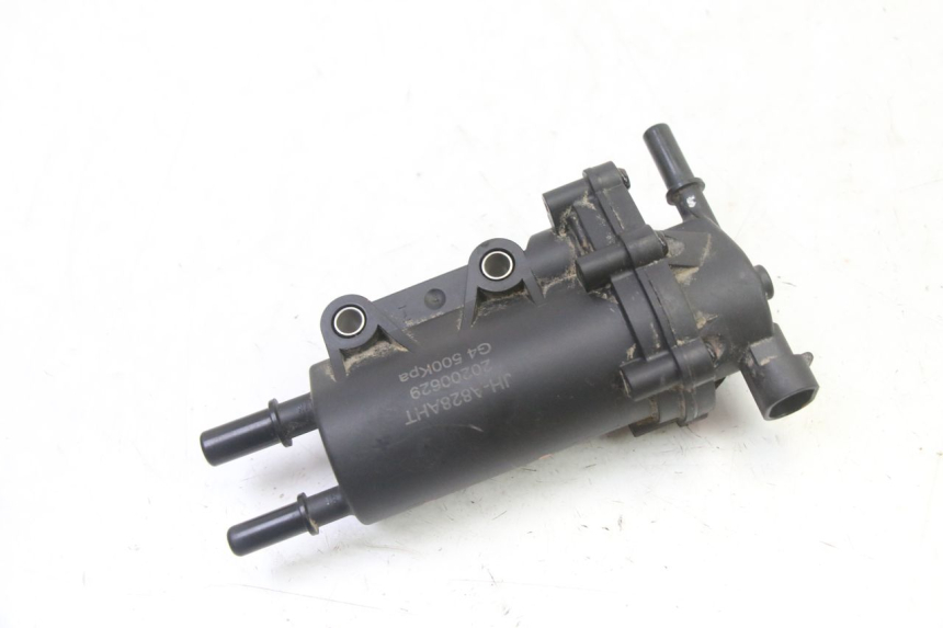 photo de BENZINEPOMP PEUGEOT STREETZONE I NAKED 2T 50 (2018 - 2020) - Zoom op gebruiksstaat