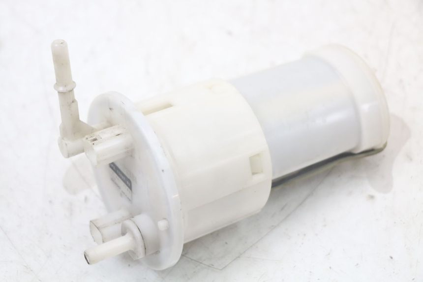 photo de BENZINEPOMP YAMAHA TDM ABS 900 (2002 - 2014) - Andere kijkhoek