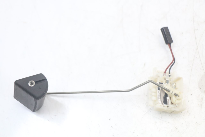 photo de BENZINEPOMP YAMAHA TDM ABS 900 (2002 - 2014) - Staat van het oppervlak
