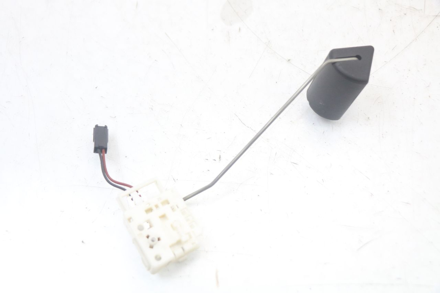 photo de BENZINEPOMP YAMAHA TDM ABS 900 (2002 - 2014) - Gecontroleerd onderdeel