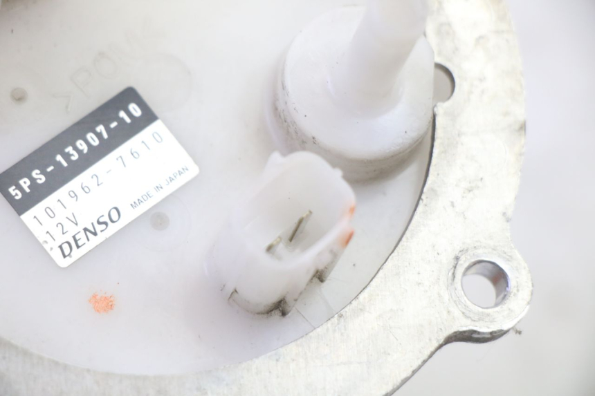 photo de BENZINEPOMP YAMAHA TDM ABS 900 (2002 - 2014) - Staat van het oppervlak