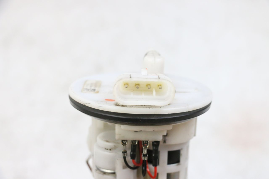 photo de BENZINEPOMP NECO TEMPO 4T 50 (2022 - 2026) - Zoom op gebruiksstaat