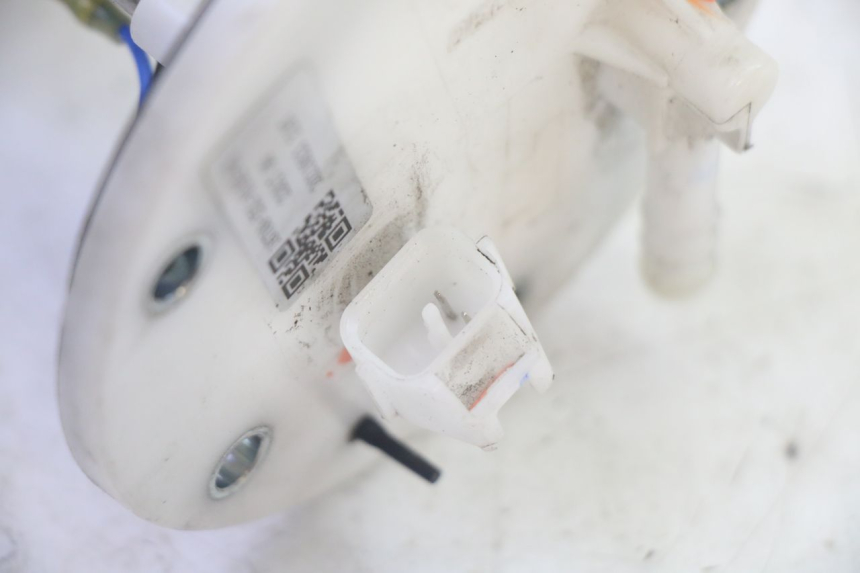 photo de BENZINEPOMP PEUGEOT TWEET PRO EFI 4T 50 (2021 - 2022) - Overzicht