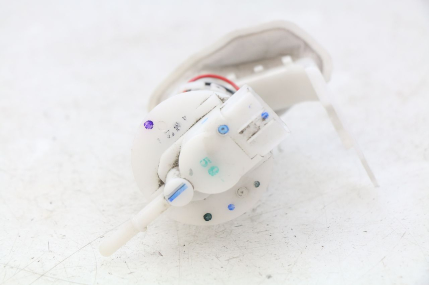 photo de BENZINEPOMP PIAGGIO VESPA GTS IGET ABS 125 (2017 - 2023) - Detail van het onderdeel