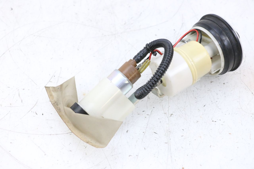 photo de BENZINEPOMP PIAGGIO VESPA GTS SUPER IE 125 (2009 - 2016) - Zoom op gebruiksstaat