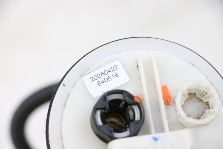 photo de BENZINEPOMP PIAGGIO VESPA GTS SUPER IE 125 (2009 - 2016) - Bevestigingspunten