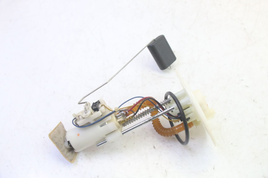 photo de BENZINEPOMP DAELIM VJ ROADWIN FI 125 (2008 - 2017) - Zoom op gebruiksstaat