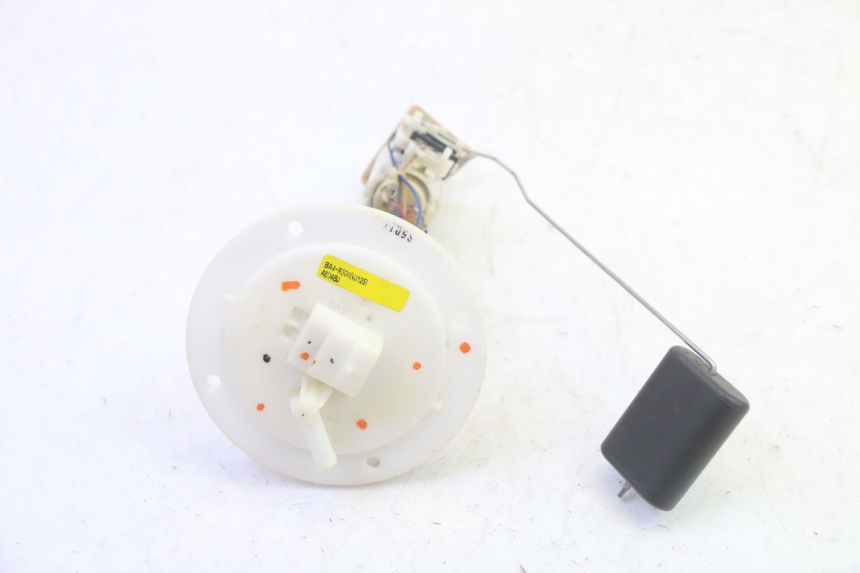 photo de BENZINEPOMP DAELIM VJ ROADWIN FI 125 (2008 - 2017) - Andere kijkhoek