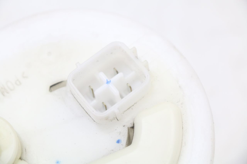 photo de BENZINEPOMP YAMAHA XMAX X-MAX ABS 125 (2017 - 2020) - Overzicht