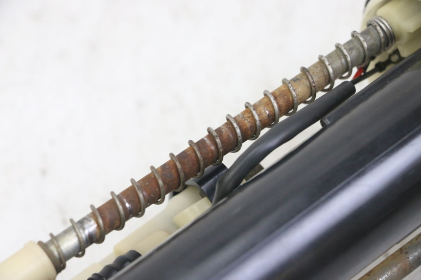 photo de BENZINEPOMP YAMAHA X-MAX XMAX 125 (2010 - 2013) - Visuele inspectie