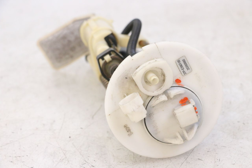 photo de BENZINEPOMP YAMAHA X-MAX XMAX 125 (2010 - 2013) - Andere kijkhoek