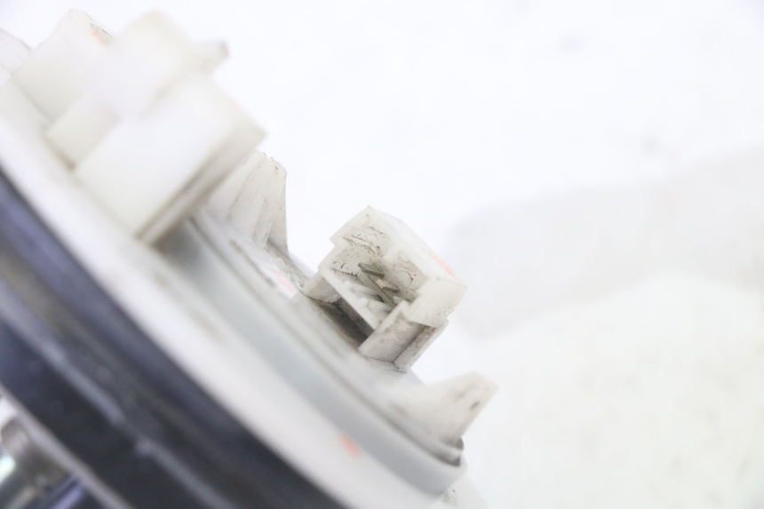 photo de BENZINEPOMP YAMAHA X-MAX XMAX 125 (2010 - 2013) - Zoom op gebruiksstaat