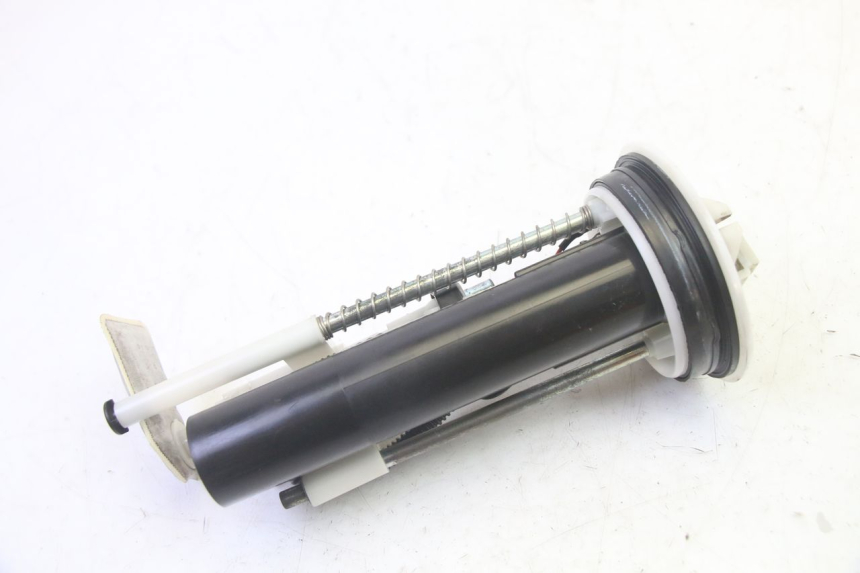 photo de BENZINEPOMP YAMAHA X-MAX XMAX 125 (2010 - 2013) - Zoom op gebruiksstaat