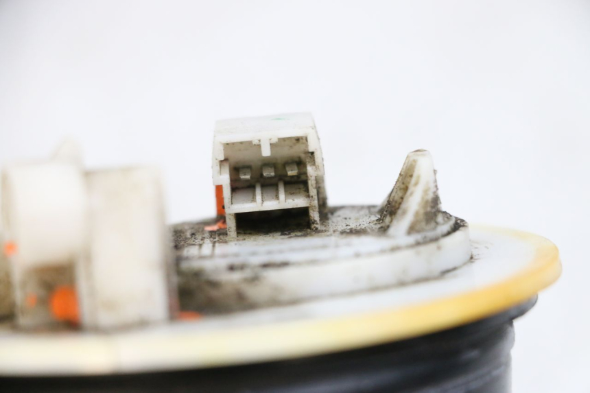 photo de BENZINEPOMP YAMAHA X-MAX XMAX 125 (2010 - 2013) - Zoom op gebruiksstaat