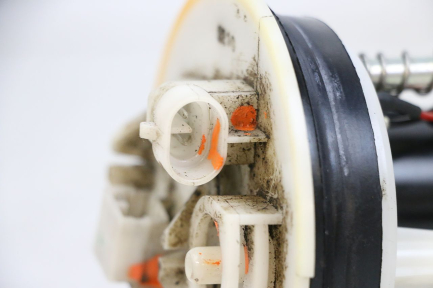 photo de BENZINEPOMP YAMAHA X-MAX XMAX 125 (2010 - 2013) - Gecontroleerd onderdeel