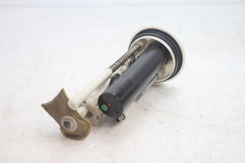 photo de BENZINEPOMP YAMAHA XMAX X-MAX 125 (2006 - 2009) - Staat van het oppervlak