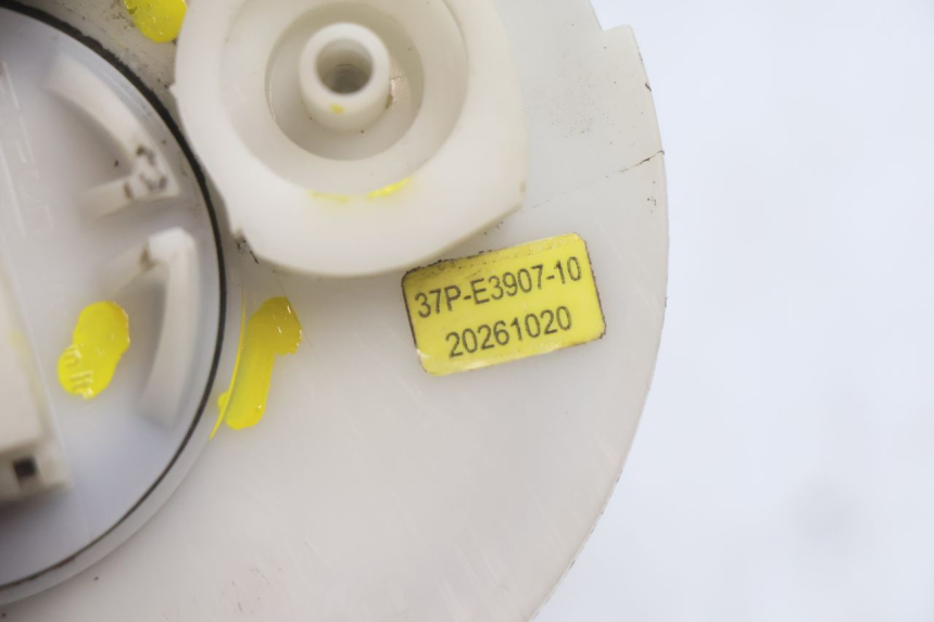 photo de BENZINEPOMP YAMAHA X-MAX XMAX 125 (2010 - 2013) - Gecontroleerd onderdeel