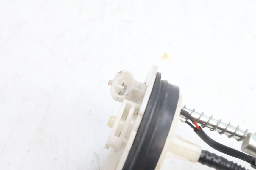 photo de BENZINEPOMP YAMAHA X-MAX XMAX 125 (2010 - 2013) - Zoom op gebruiksstaat