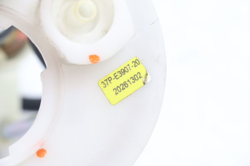 photo de BENZINEPOMP YAMAHA X-MAX XMAX 125 (2010 - 2013) - Technische close-up