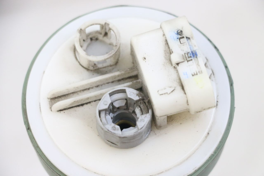 photo de BENZINEPOMP PIAGGIO X10 125 (2012 - 2017) - Detail van het onderdeel