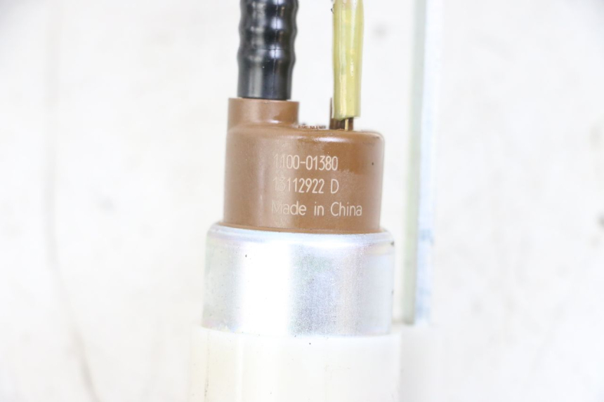 photo de BENZINEPOMP PIAGGIO X10 125 (2012 - 2017) - Overzicht