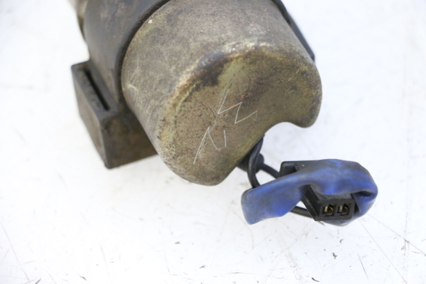 photo de BENZINEPOMP YAMAHA XJN DIVERSION 600 (2000 - 2003) - Detail van het onderdeel