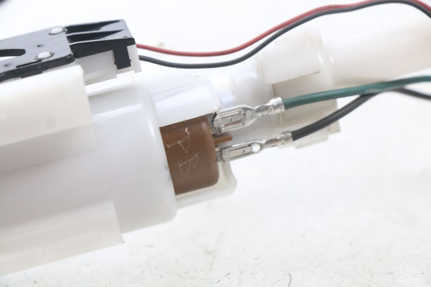 photo de BENZINEPOMP YAMAHA XP T-MAX TMAX 500 (2008 - 2012) - Technische close-up