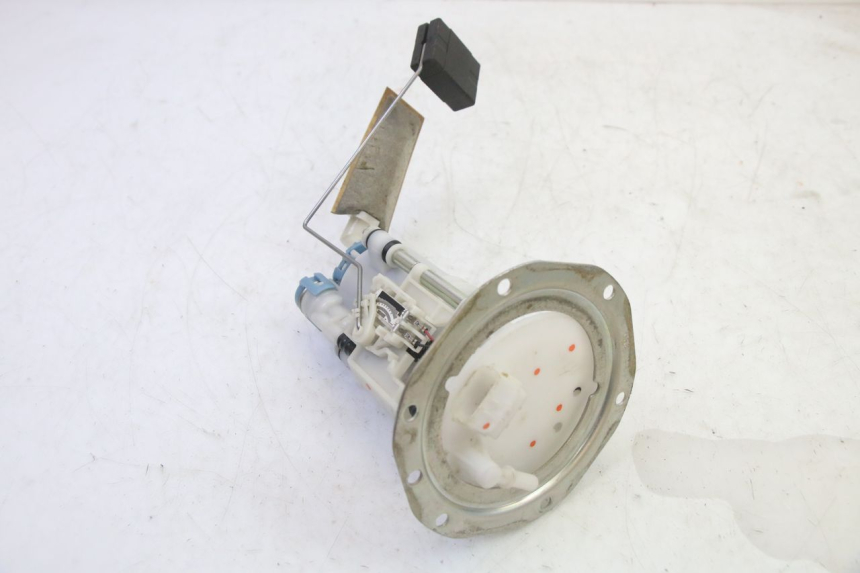 photo de BENZINEPOMP YAMAHA YFM GRIZZLY 550 (2008 - 2015) - Andere kijkhoek