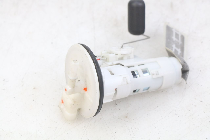 photo de BENZINEPOMP UNIVERSAL BIKE ZN50QT-11B 50 (2018 - 2021) - Andere kijkhoek