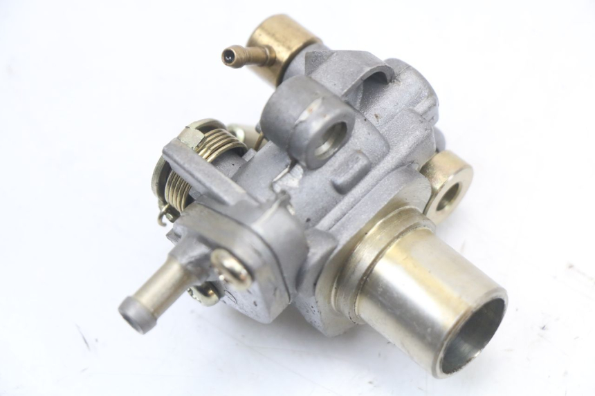 photo de OLIEPOMP DAELIM A-FOUR 2T 50 (2005 - 2012) - Staat van het oppervlak