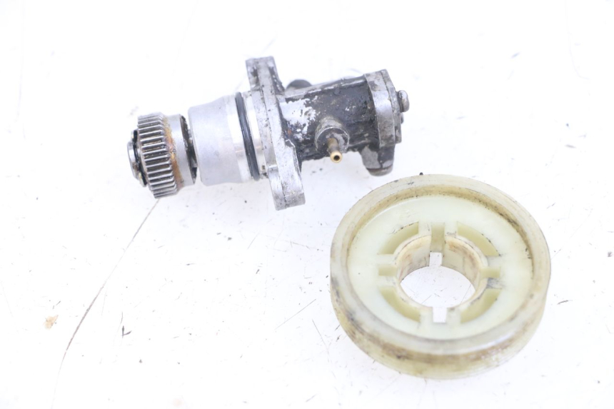 photo de OLIEPOMP MBK BOOSTER SPIRIT 50 (1999 - 2003) - Zoom op gebruiksstaat